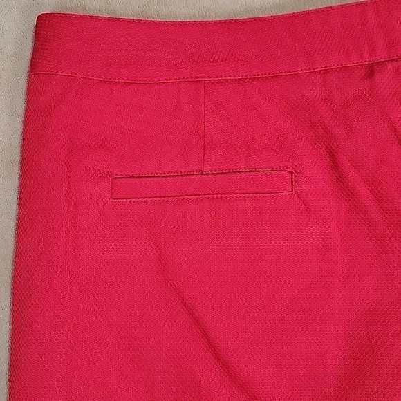 Liz Claiborne Liz Sport Red Bermuda Shorts Size 14 EUC - Picture 5 of 13